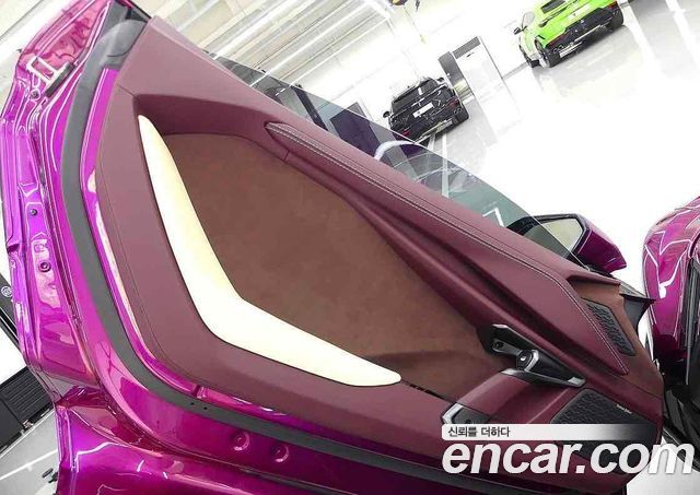 Lamborghini Revuelto 2026 — photo 11