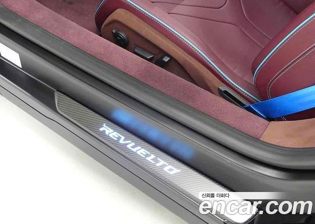 Lamborghini Revuelto 2026 — photo 16