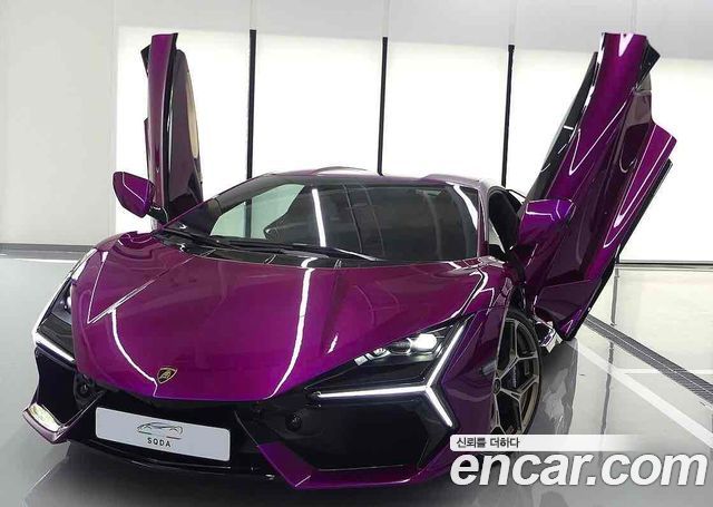 Lamborghini Revuelto 2026 — photo 18