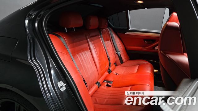 BMW M5 2016 — photo 11