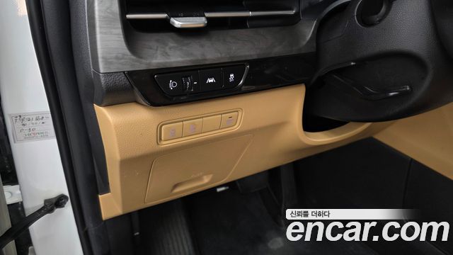 Kia Canival 2023 — photo 18