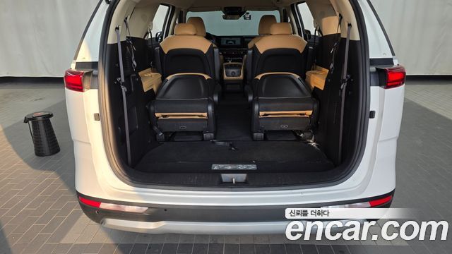 Kia Canival 2023 — photo 20
