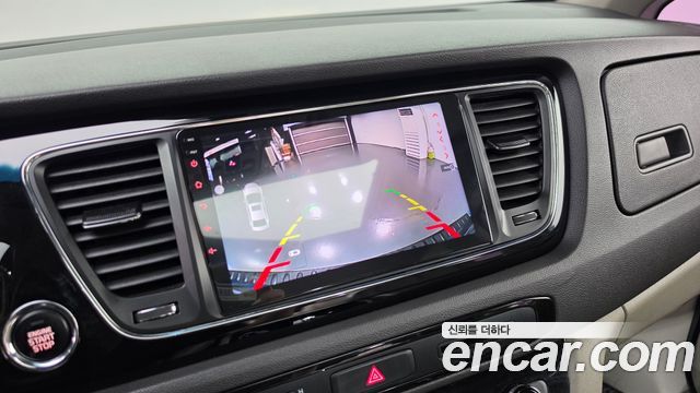 Kia Canival 2016 — photo 14