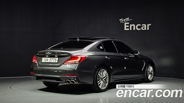 Genesis G70 2019 — photo 2