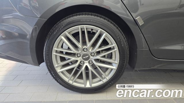 Genesis G70 2019 — photo 5