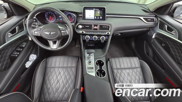 Genesis G70 2019 — photo 10