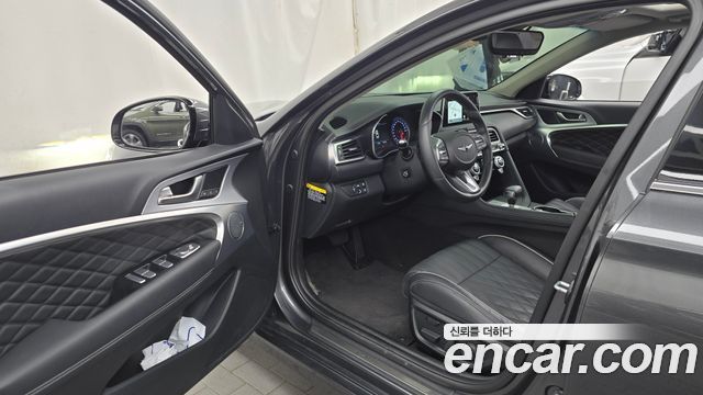 Genesis G70 2019 — photo 13