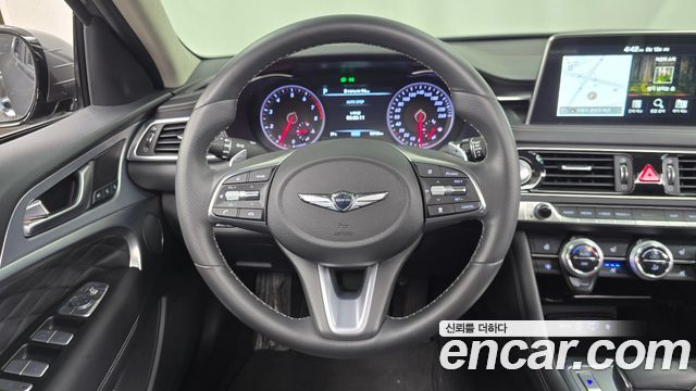 Genesis G70 2019 — photo 18