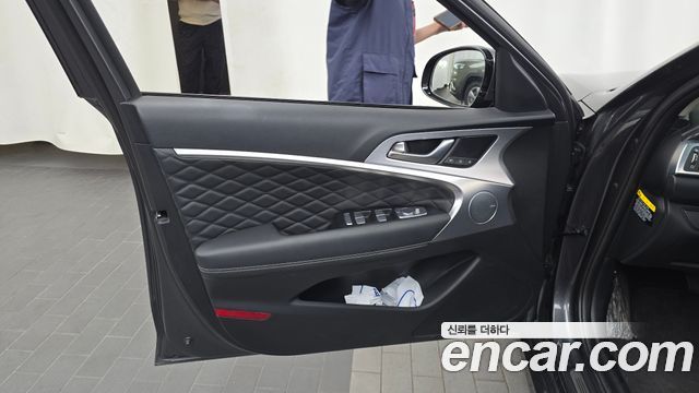 Genesis G70 2019 — photo 14