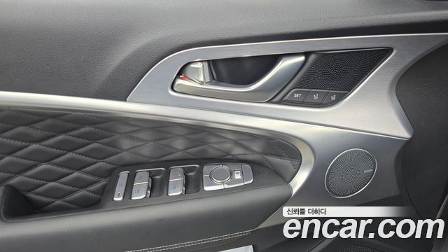 Genesis G70 2019 — photo 36