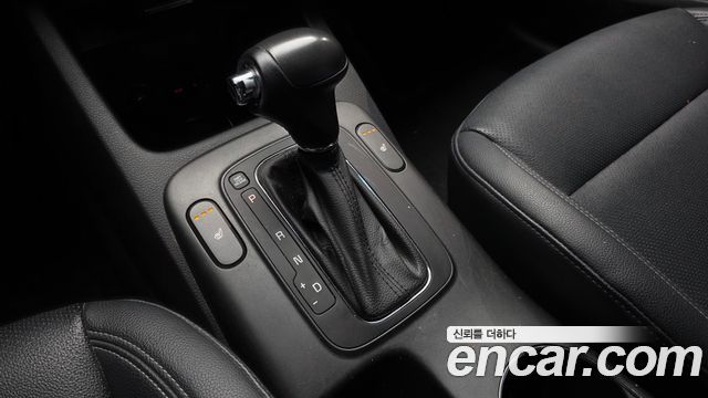Kia K3 2013 — photo 9