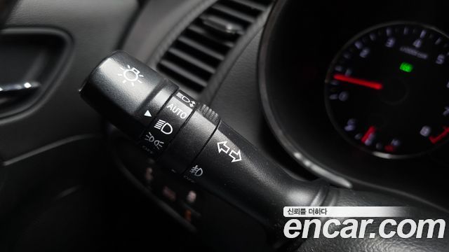 Kia K3 2013 — photo 20
