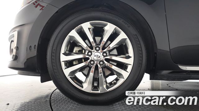 Kia Canival 2018 — photo 5