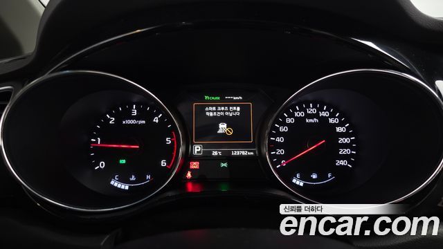 Kia Canival 2018 — photo 11