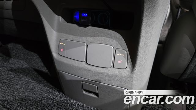 Kia Canival 2018 — photo 31