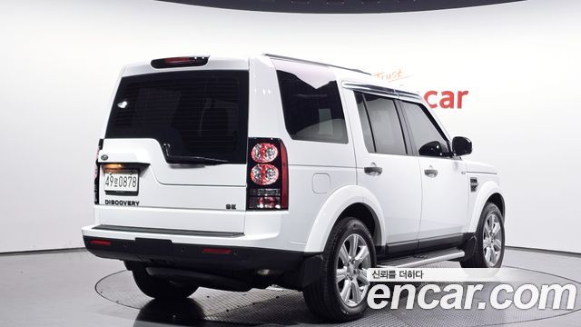 Land Rover Discovery 2016 — photo 2