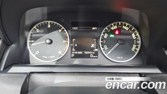 Land Rover Discovery 2016 — photo 8