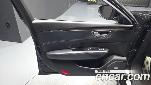 Renault Korea SM6 2019 — photo 14