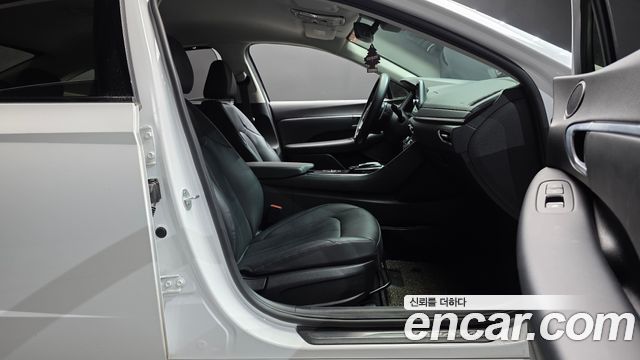 Hyundai Sonata 2020 — photo 11