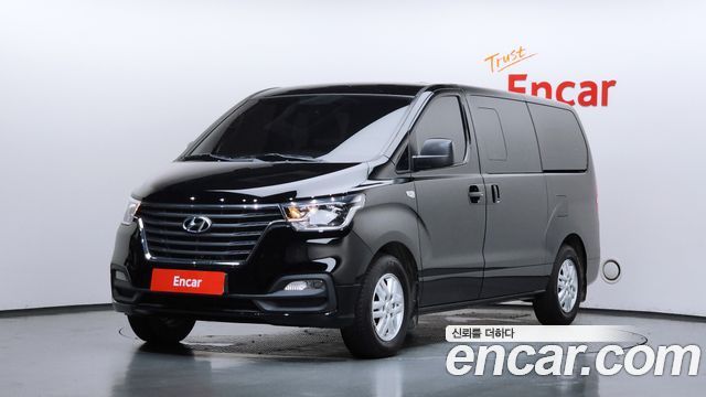 Hyundai Starex 2021 — photo 1