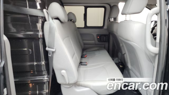 Hyundai Starex 2021 — photo 12