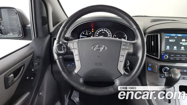 Hyundai Starex 2021 — photo 14