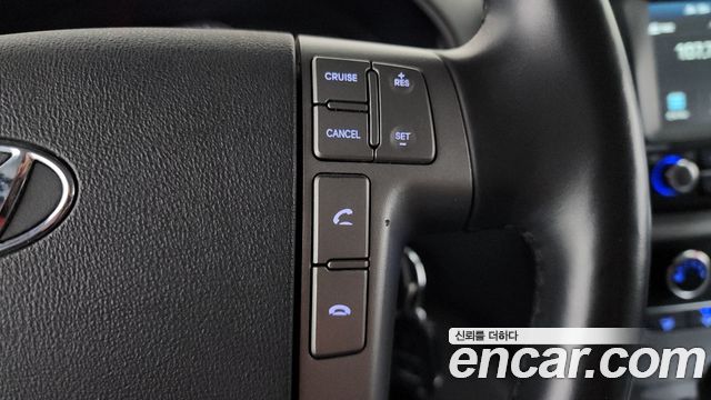 Hyundai Starex 2021 — photo 16