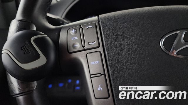 Hyundai Starex 2021 — photo 17
