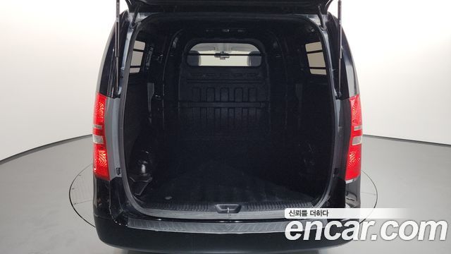 Hyundai Starex 2021 — photo 18