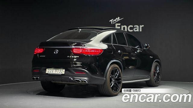 Mercedes-Benz GLE-Class 2017 — photo 2