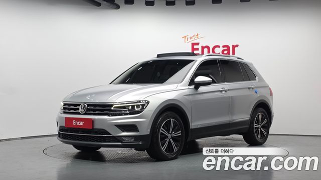 Volkswagen Tiguan 2018 — photo 1