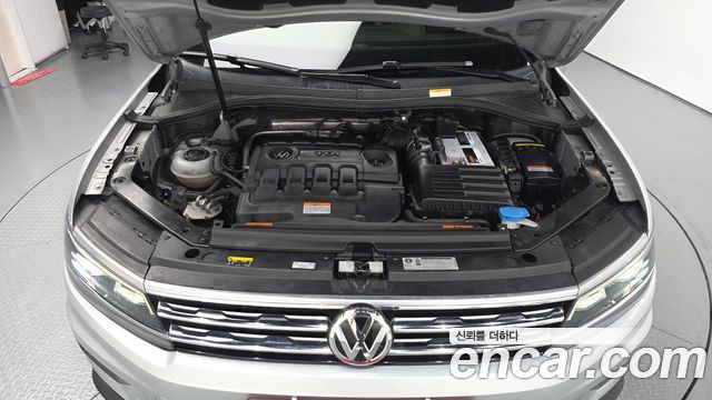 Volkswagen Tiguan 2018 — photo 6