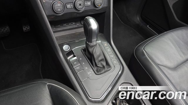 Volkswagen Tiguan 2018 — photo 9