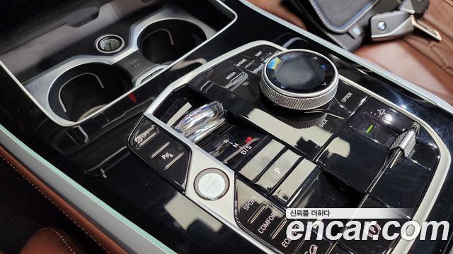 BMW X5 2025 — photo 12