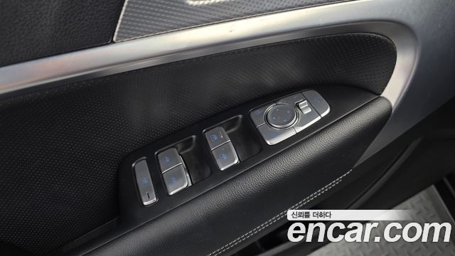 Genesis G70 2021 — photo 27