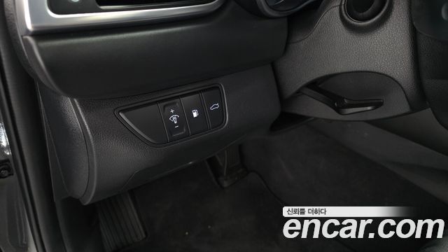 Genesis G70 2021 — photo 28