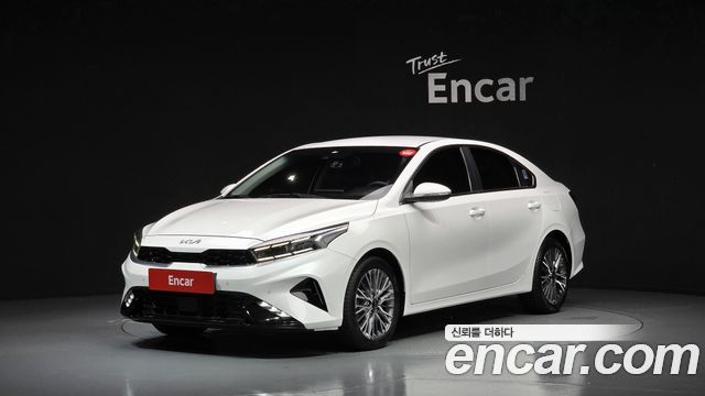 Kia K3 2022 — photo 1
