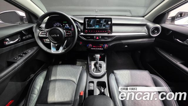 Kia K3 2022 — photo 10