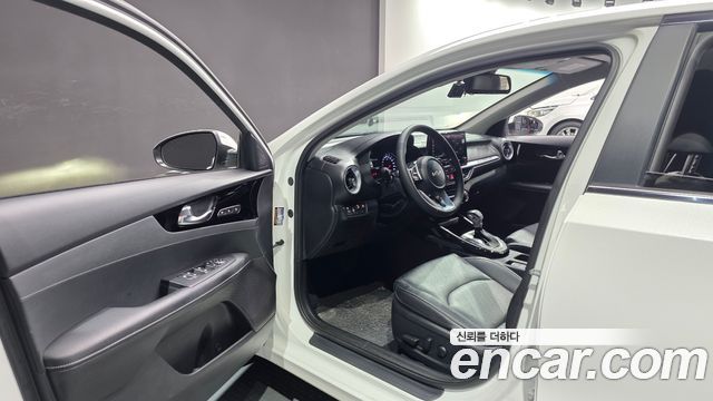 Kia K3 2022 — photo 13