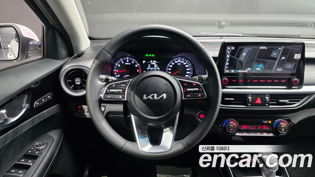 Kia K3 2022 — photo 19