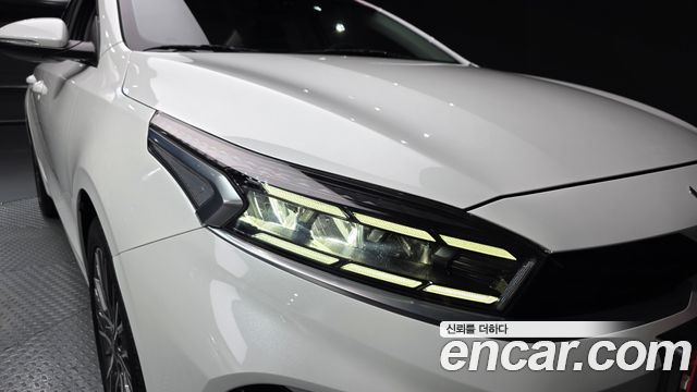 Kia K3 2022 — photo 8