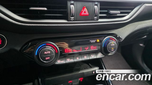 Kia K3 2022 — photo 31