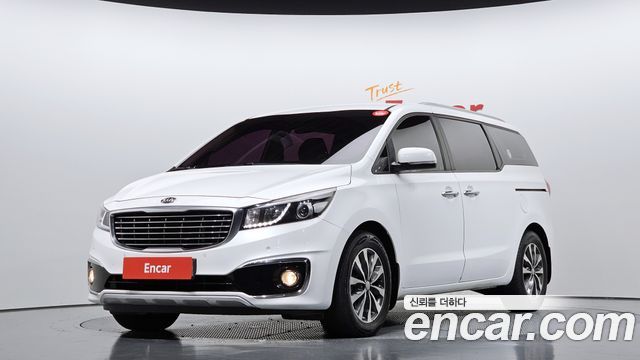 Kia Canival 2018 — photo 1