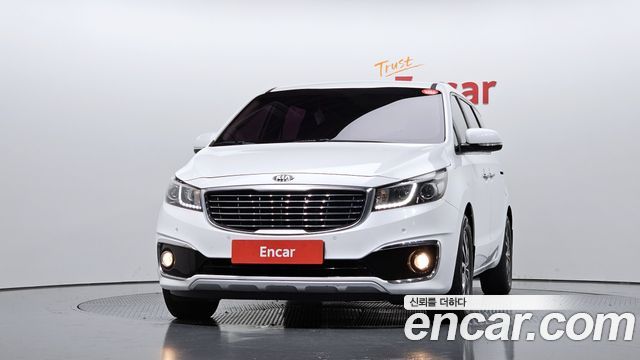 Kia Canival 2018 — photo 3
