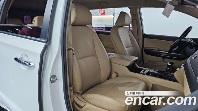 Kia Canival 2018 — photo 16