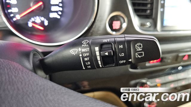 Kia Canival 2018 — photo 27