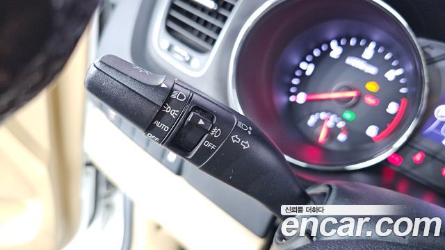 Kia Canival 2018 — photo 28