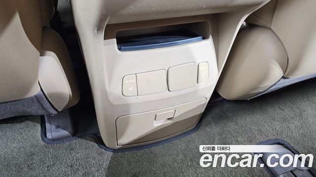 Kia Canival 2018 — photo 29