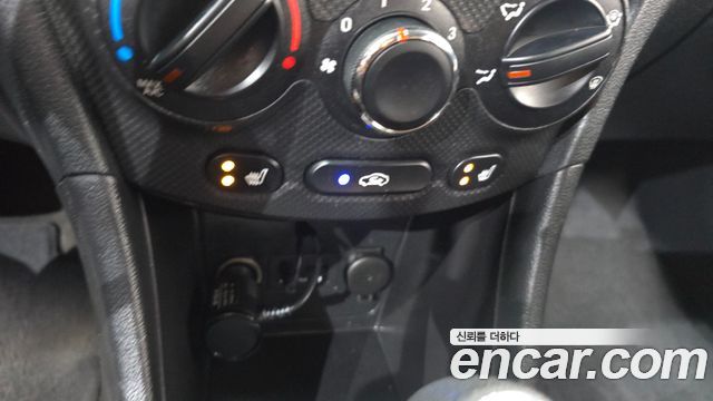 Hyundai Accent 2012 — photo 23