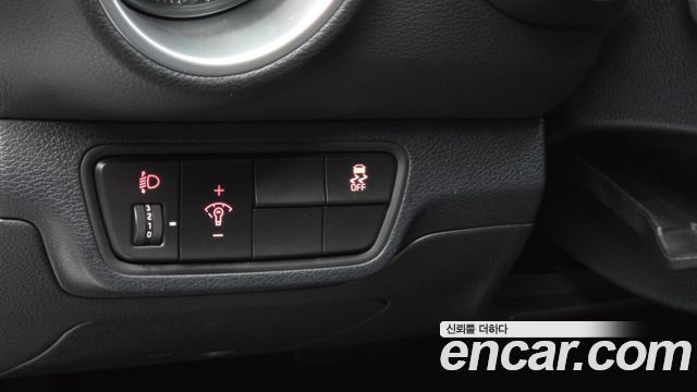 Kia K3 2022 — photo 24